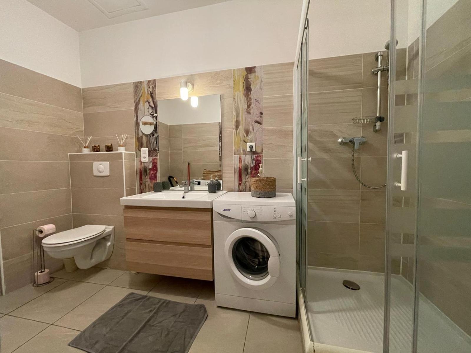 Joli Appartement Hypercentre T2, Classe Meuble De Tourisme 3 Avec Parking Gratuit بزييه المظهر الخارجي الصورة